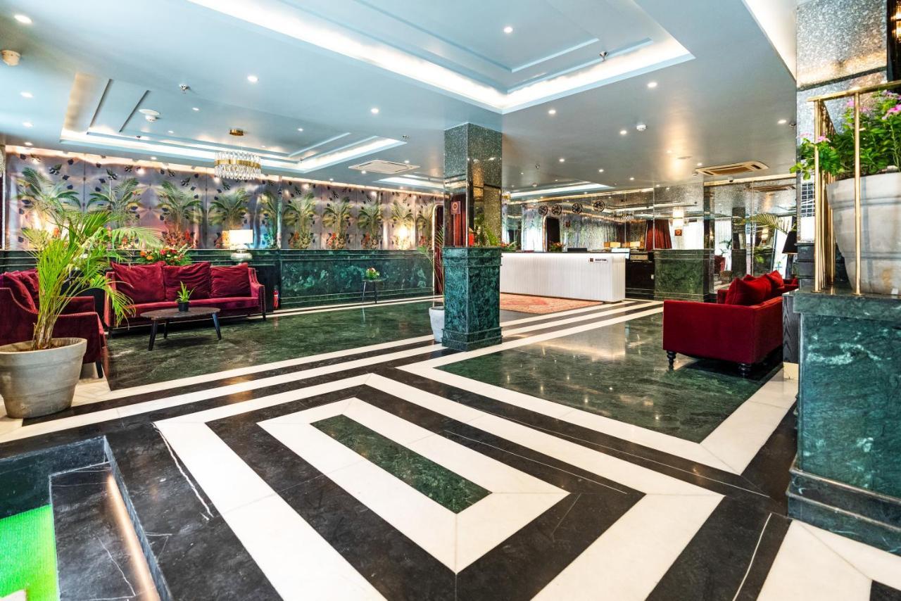 Foxoso Hotel, Delhi Airport Yeni Delhi Dış mekan fotoğraf